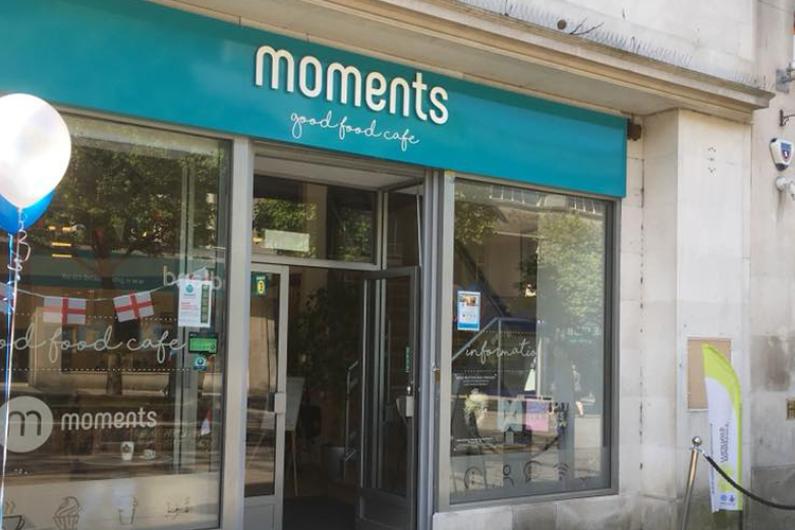 moments-cafe